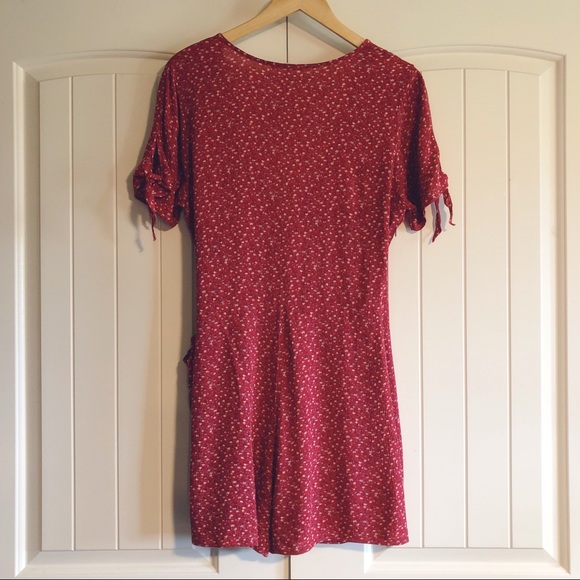 LE LIS red rayon romper with self tie wrap panel M - Picture 6 of 6